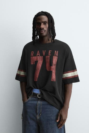 OVERSIZED VARSITY T-SHIRT - Black by Zara
