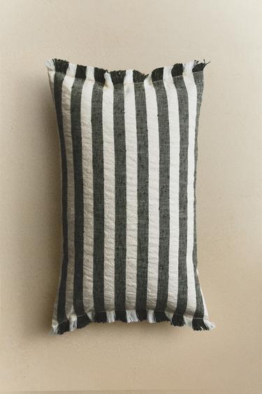 HOUSSE DE COUSSIN RAYURES - Verdâtre de Zara - Image 0