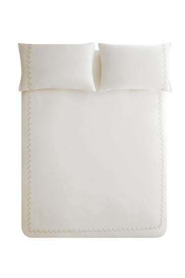 SATEEN DUVET COVER WITH EMBROIDERED LEAVES - كافا الخاص بـ Zara