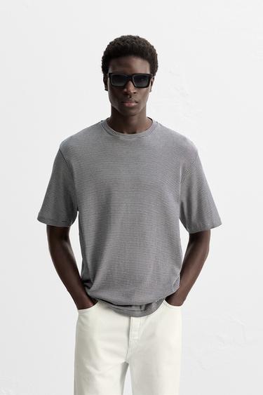 CAMISETA JACQUARD RAYAS - Blanco / Marino de Zara
