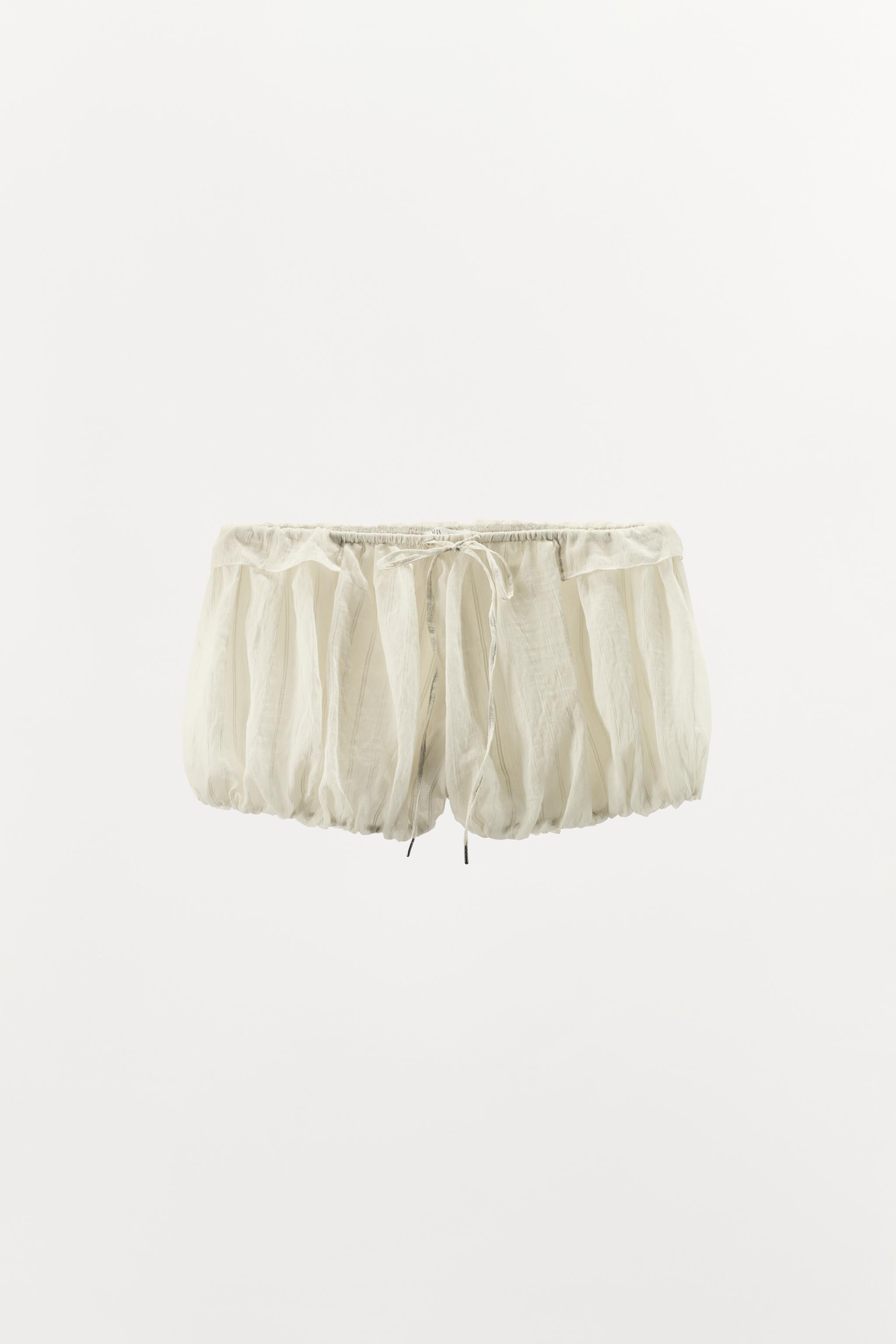 RUFFLED STRIPED BLOOMER SHORTS