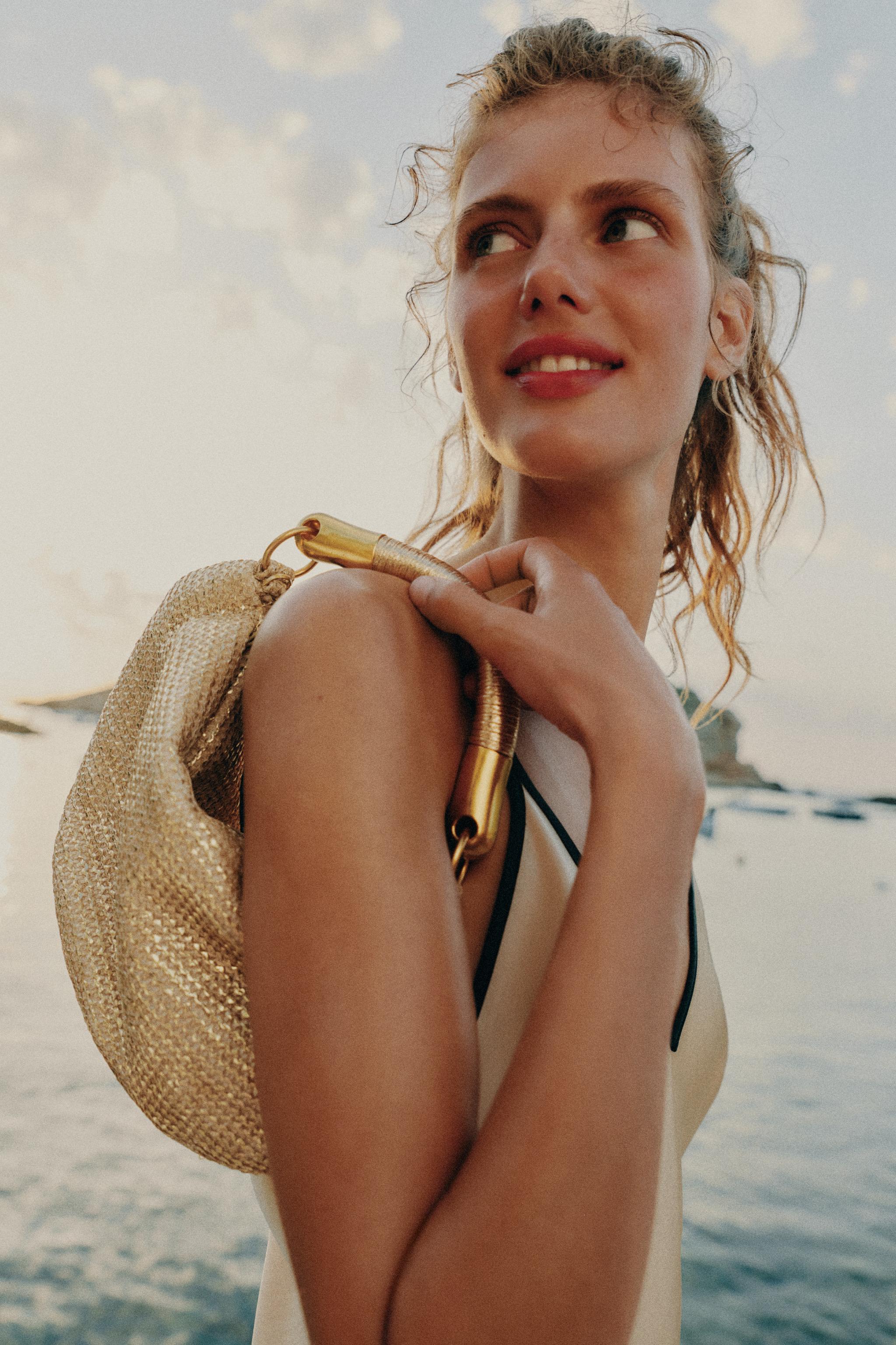 METALLIC EFFECT HANDBAG — Golden (alternate view)