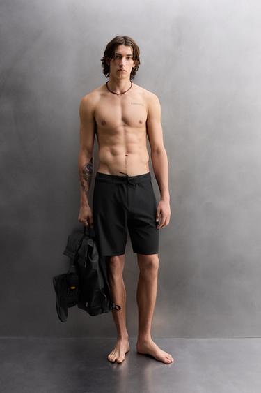 BOARDSHORT لركوب الأمواج بجيب - أسود الخاص بـ Zara