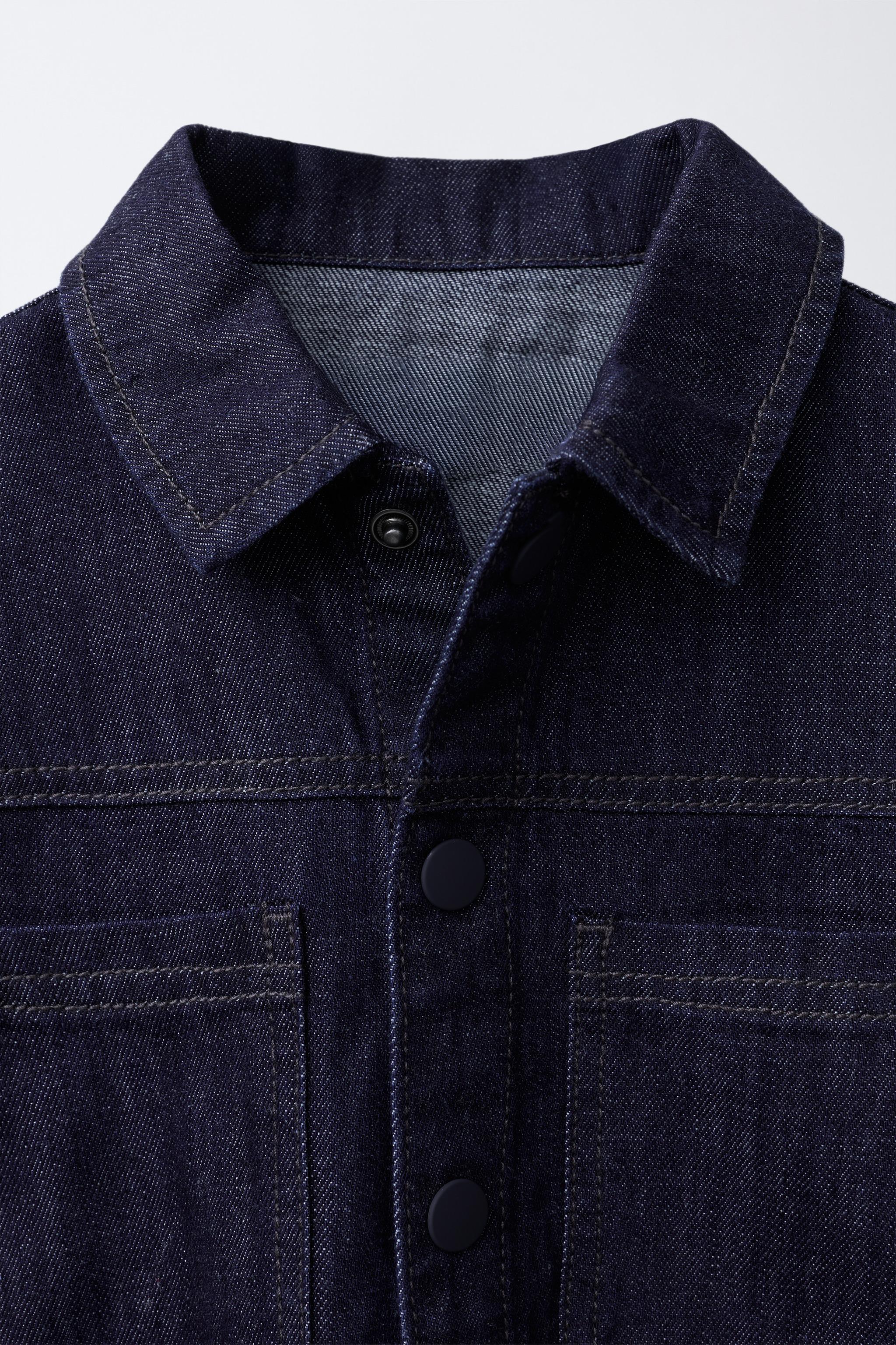 CHEMISE EN DENIM À BOUTONS EFFET GOMME
