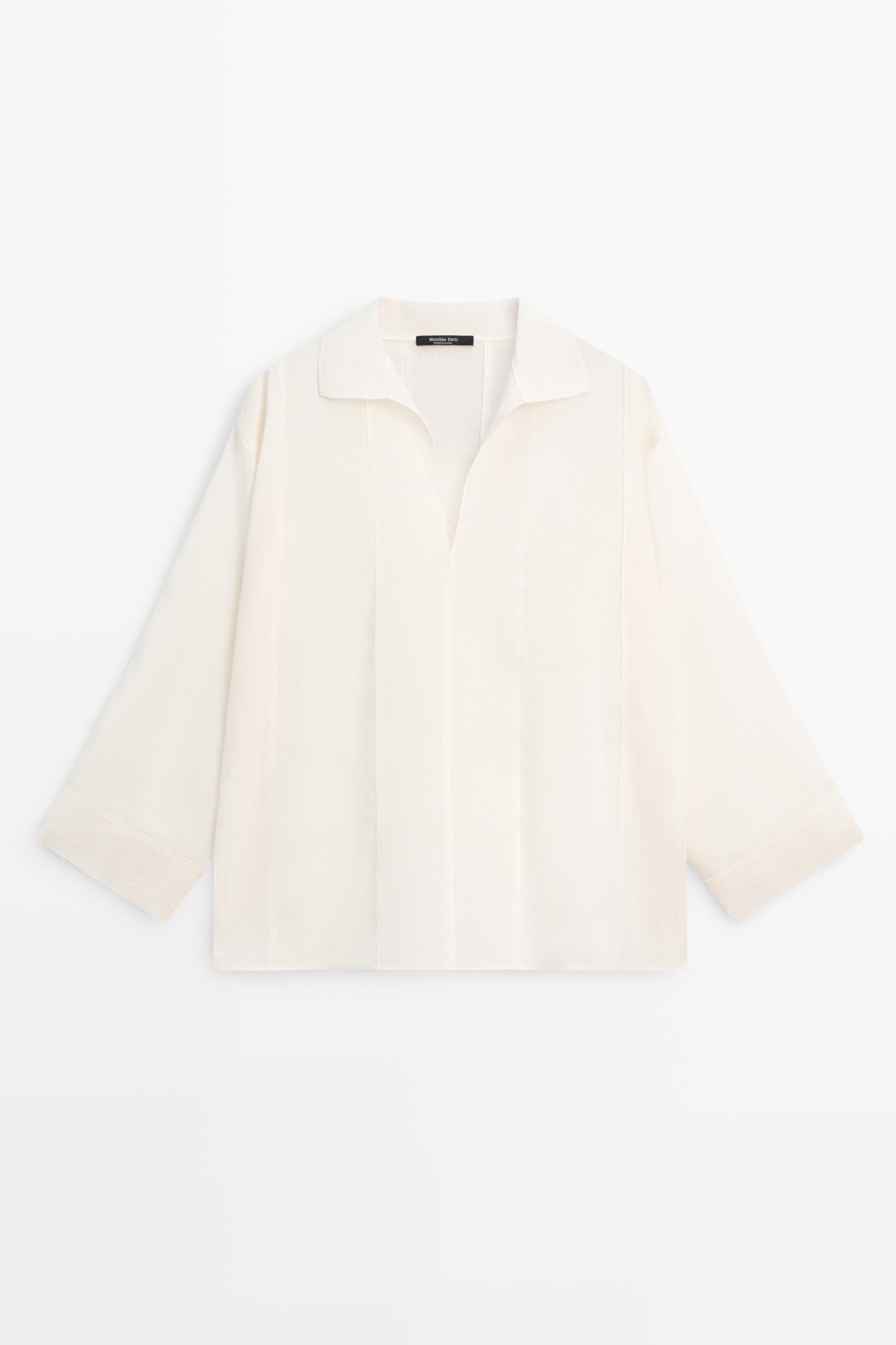 Flowing blouse with seam details