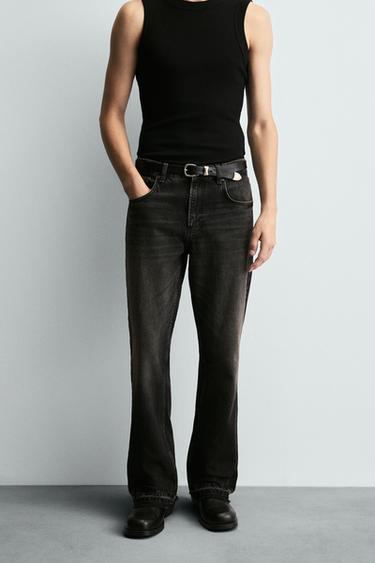 JEANS FLARE FIT - فحمي الخاص بـ Zara