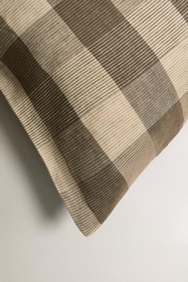 CHECKED LINEN PILLOWCASE - Brown by Zara - Image 3