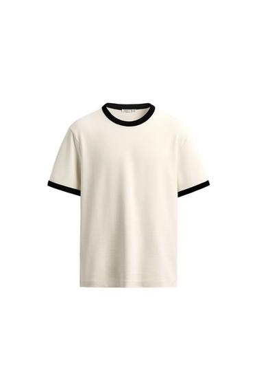 تيشرت RIB أساسي متباين - أبيض مكسور الخاص بـ Zara
