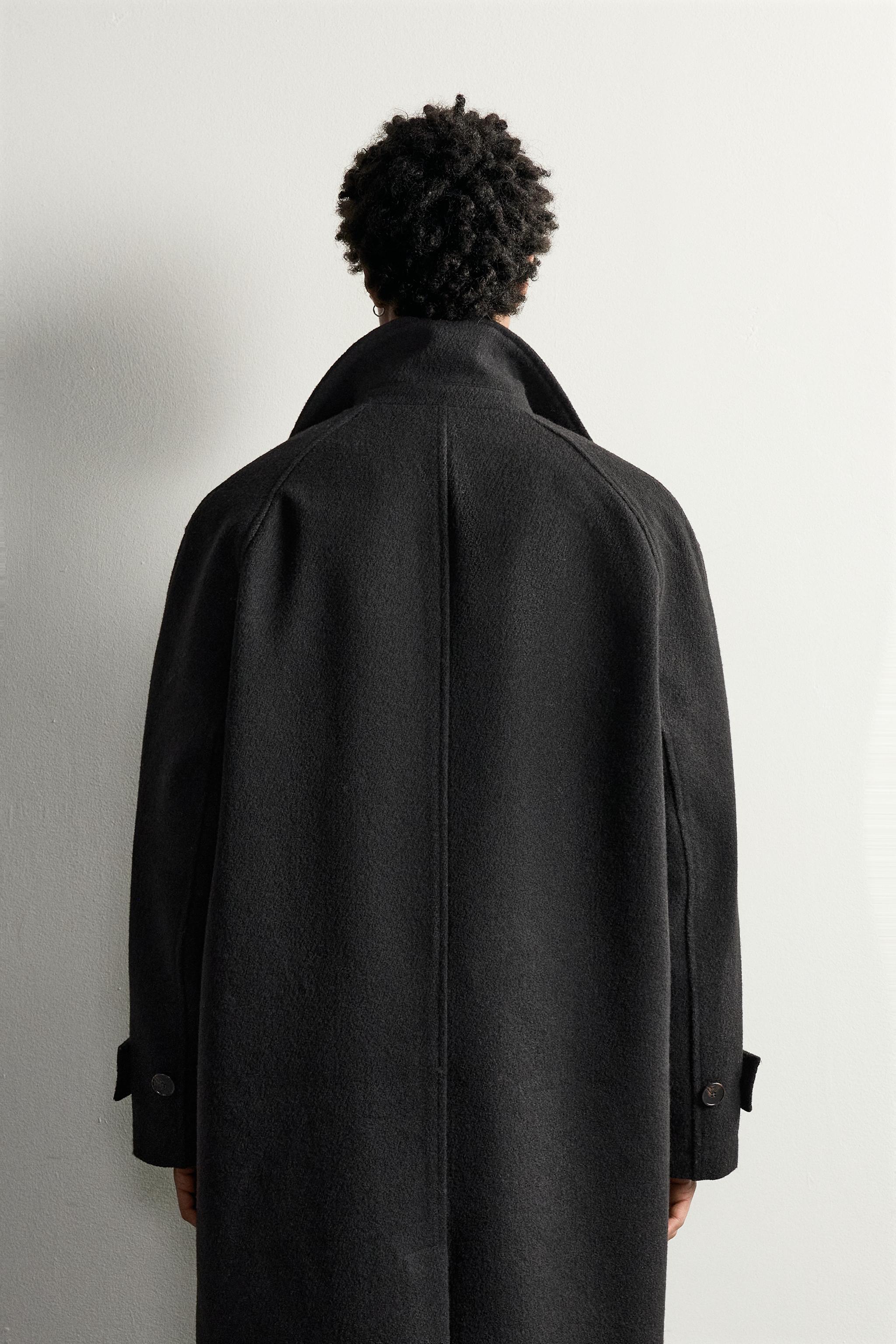RELAXED-FIT DOUBLE-BREASTED COAT