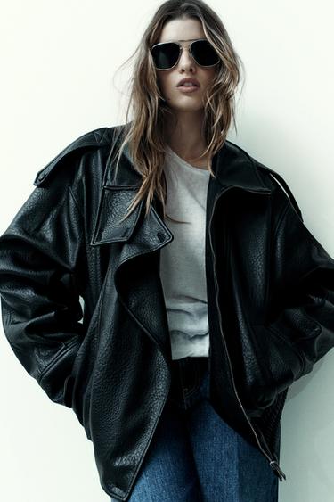CAZADORA EFECTO PIEL - Negro de Zara