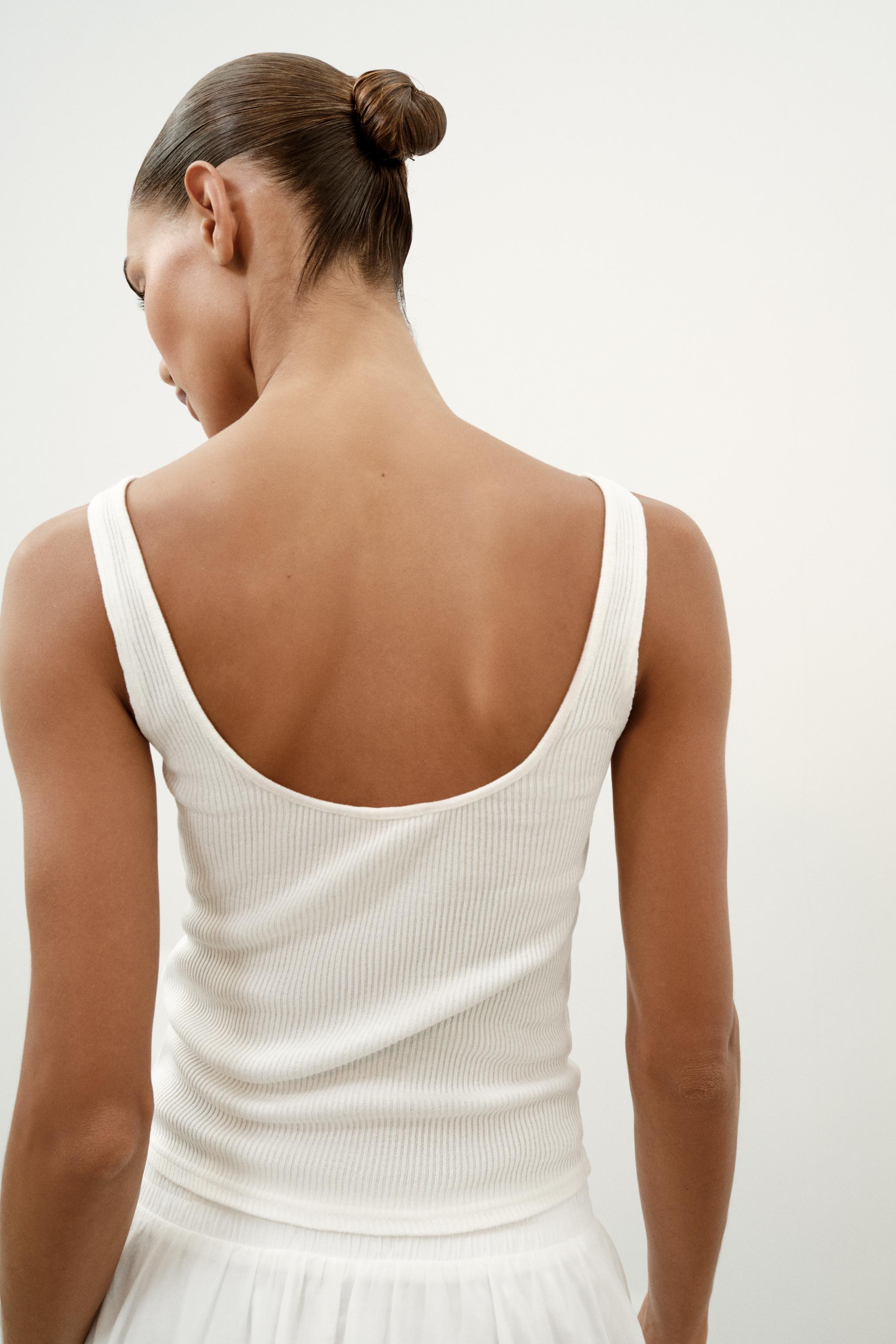 TOP CANNELÉ DENTELLE