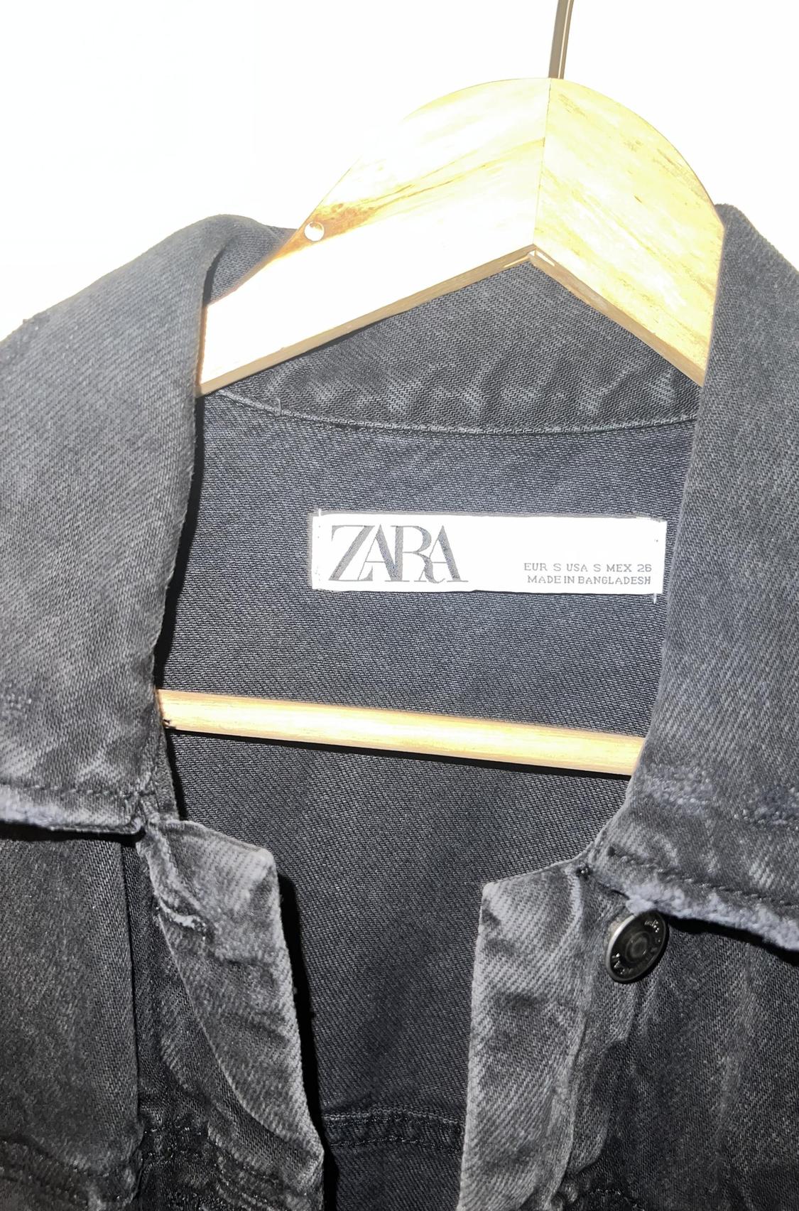 OVERSIZED RIPPED DENIM JACKET - Image 2