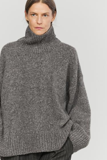 Wool-blend knit turtleneck sweater — 210 2