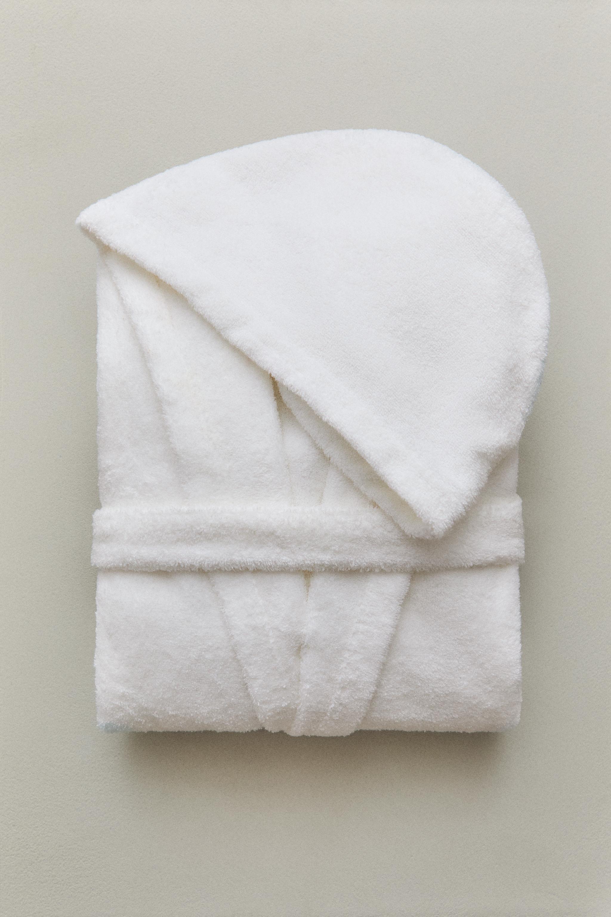 HOODED BATHROBE (360 GXM²) — White