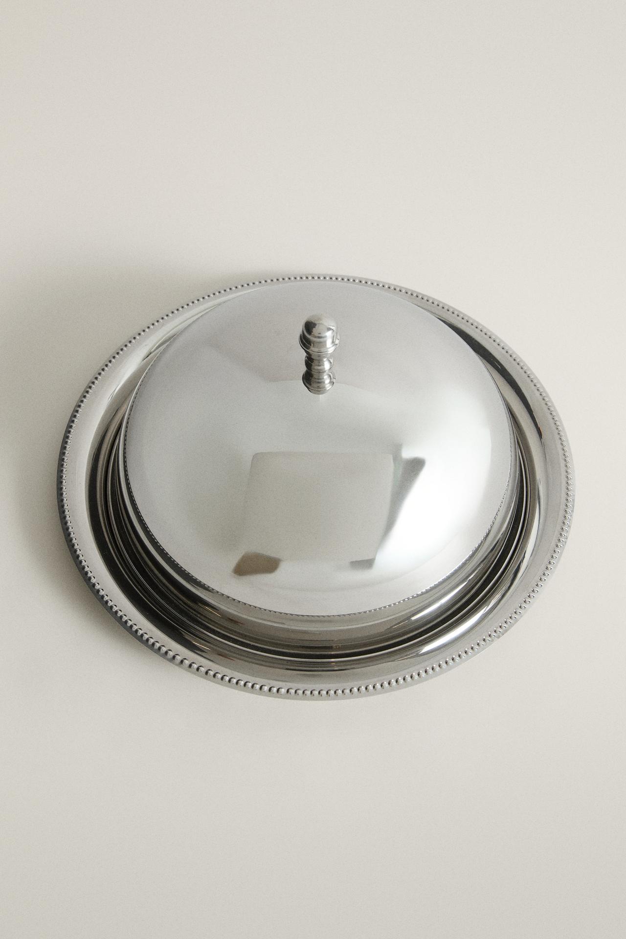STAINLESS STEEL TRAY WITH CLOCHE — Steel