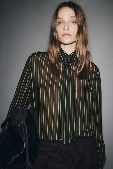 CHEMISE FLUIDE À RAYURES AVEC CRAVATE ZW COLLECTION - rayures de Zara - Image 1
