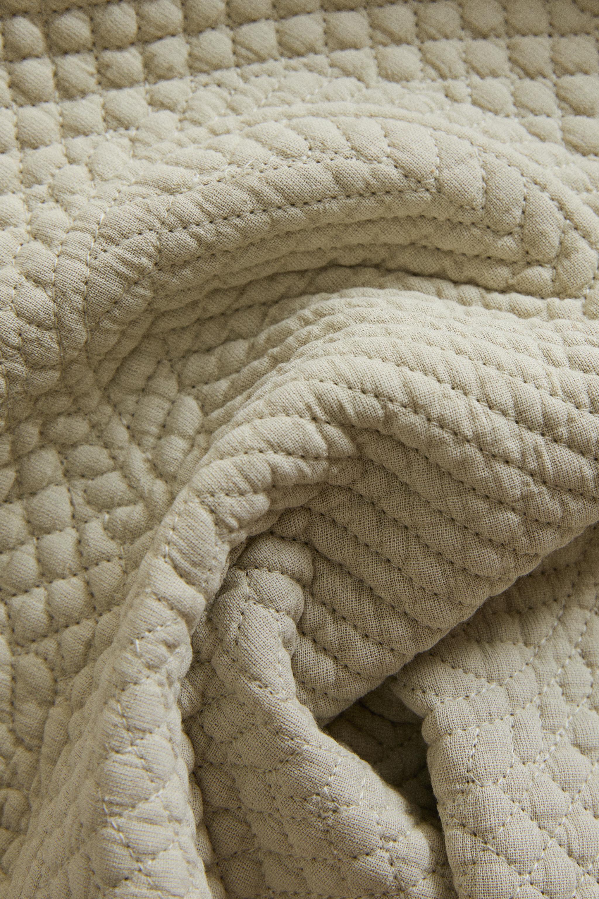 QUILTED PLACEMAT