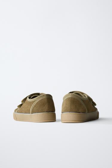 TENNIS OU BASKET EN DAIM - Vert kaki de Zara - Image 5