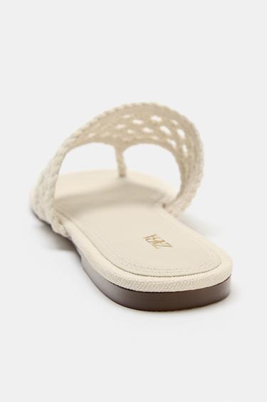 SANDALES PLATES TRESSÉES - Blanc écru de Zara - Image 4