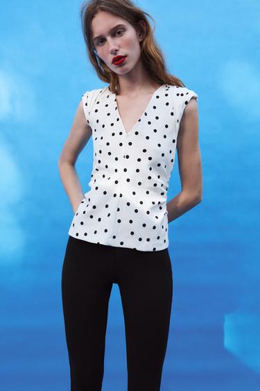 TOP LUNARES HOMBRERAS - Crudo / Negro de Zara