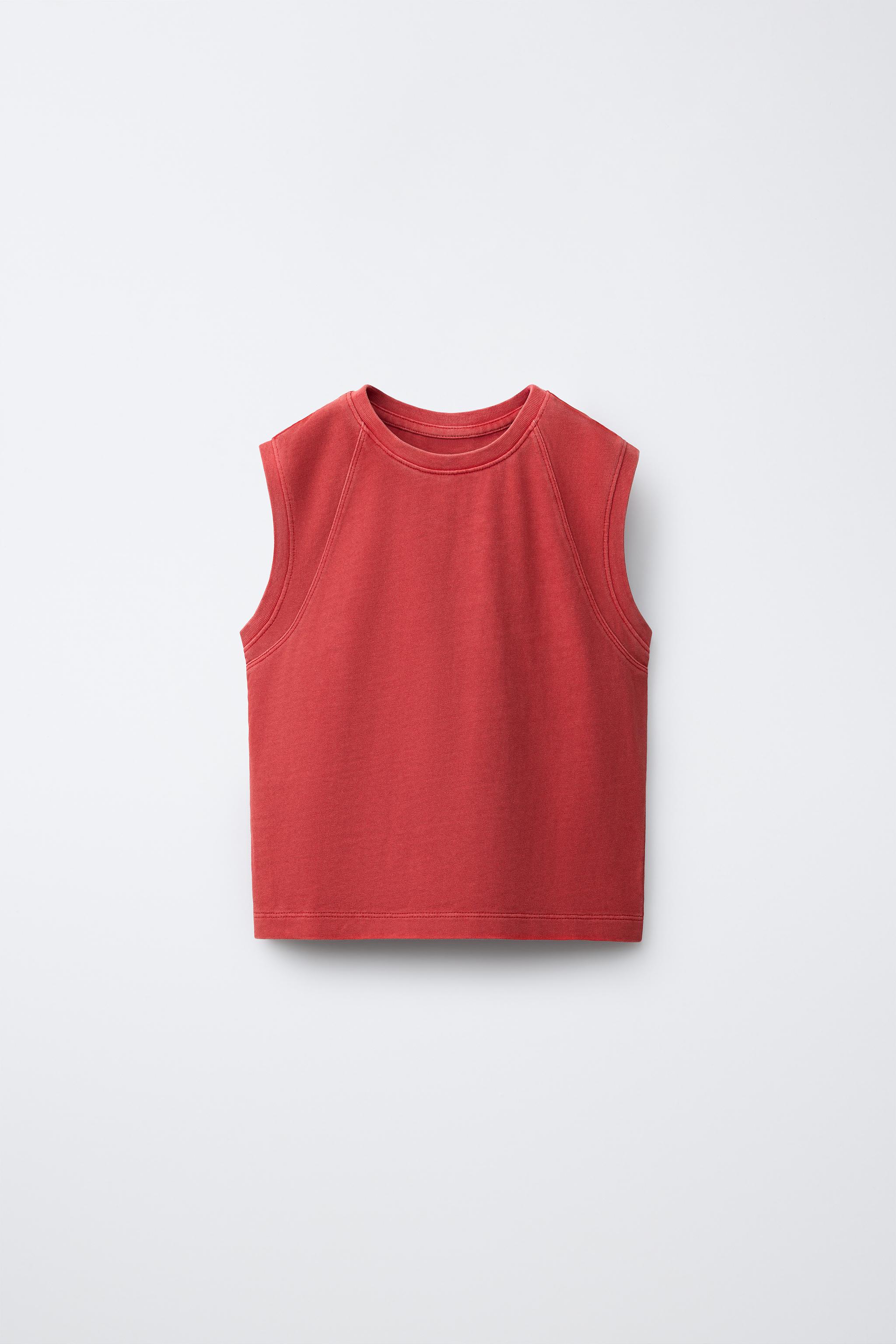 PLAIN SLEEVELESS TOP — Red