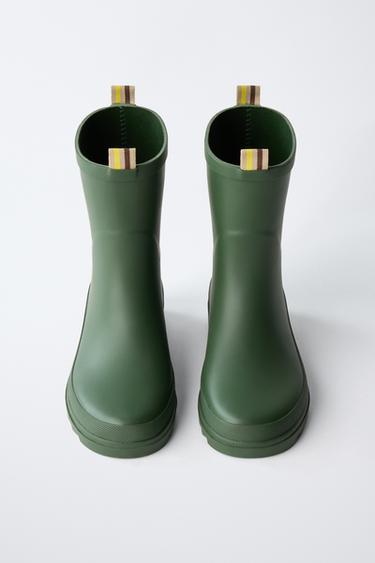 BOTTES DE PLUIE BASIQUES - Vert kaki de Zara - Image 3