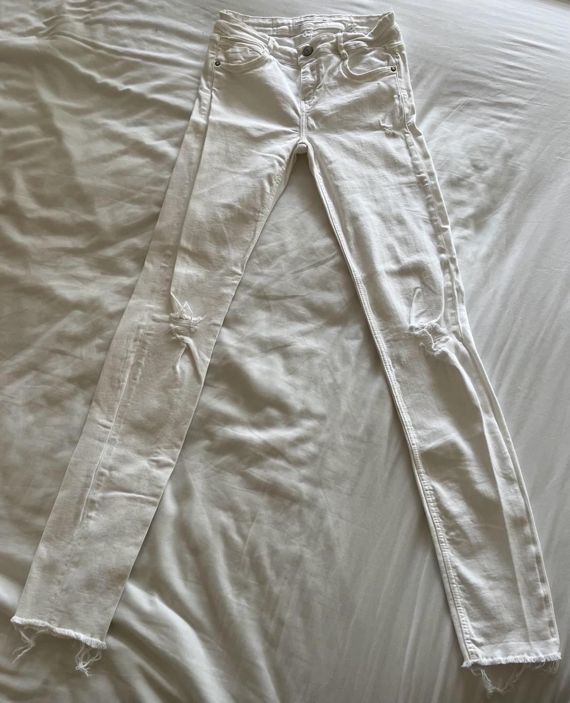 LOW-RISE SKINNY FIT JEANS - Image 2