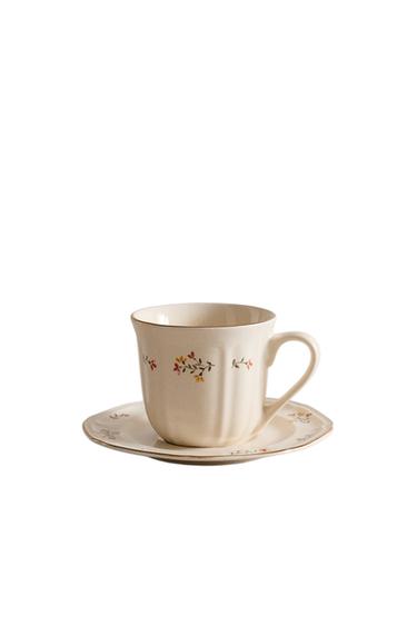 فنجان وطبق شاي بورسلان بأزهار - كريمي الخاص بـ Zara