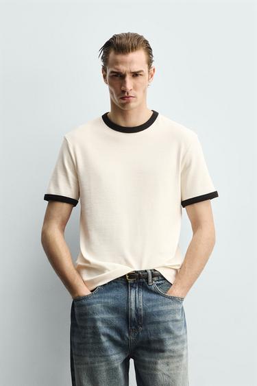تيشرت RIB أساسي متباين - أبيض مكسور الخاص بـ Zara