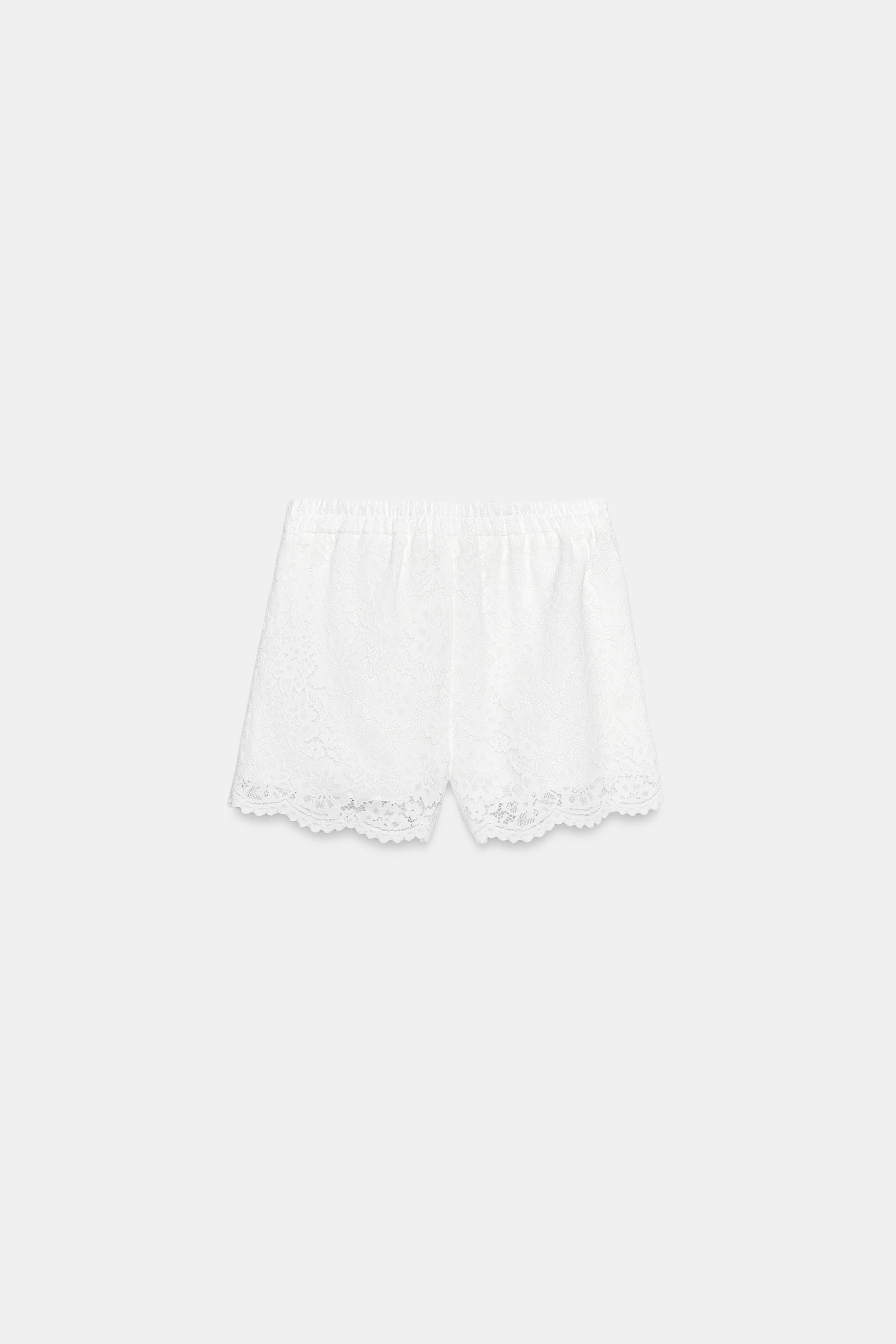 LACE SHORTS