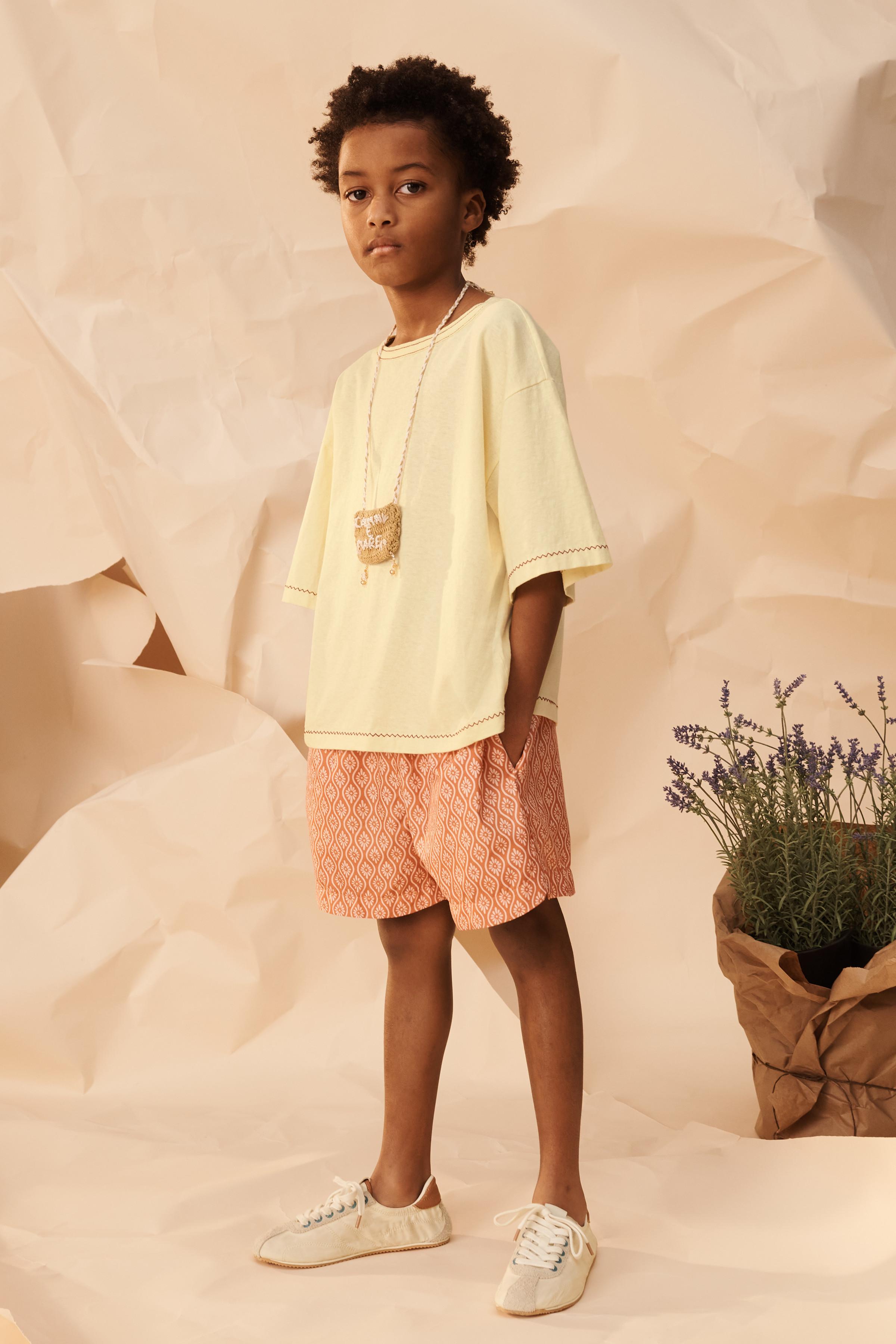 SHORT DE BAIN À IMPRIMÉ GÉOMÉTRIQUE ÉDITION LIMITÉE
