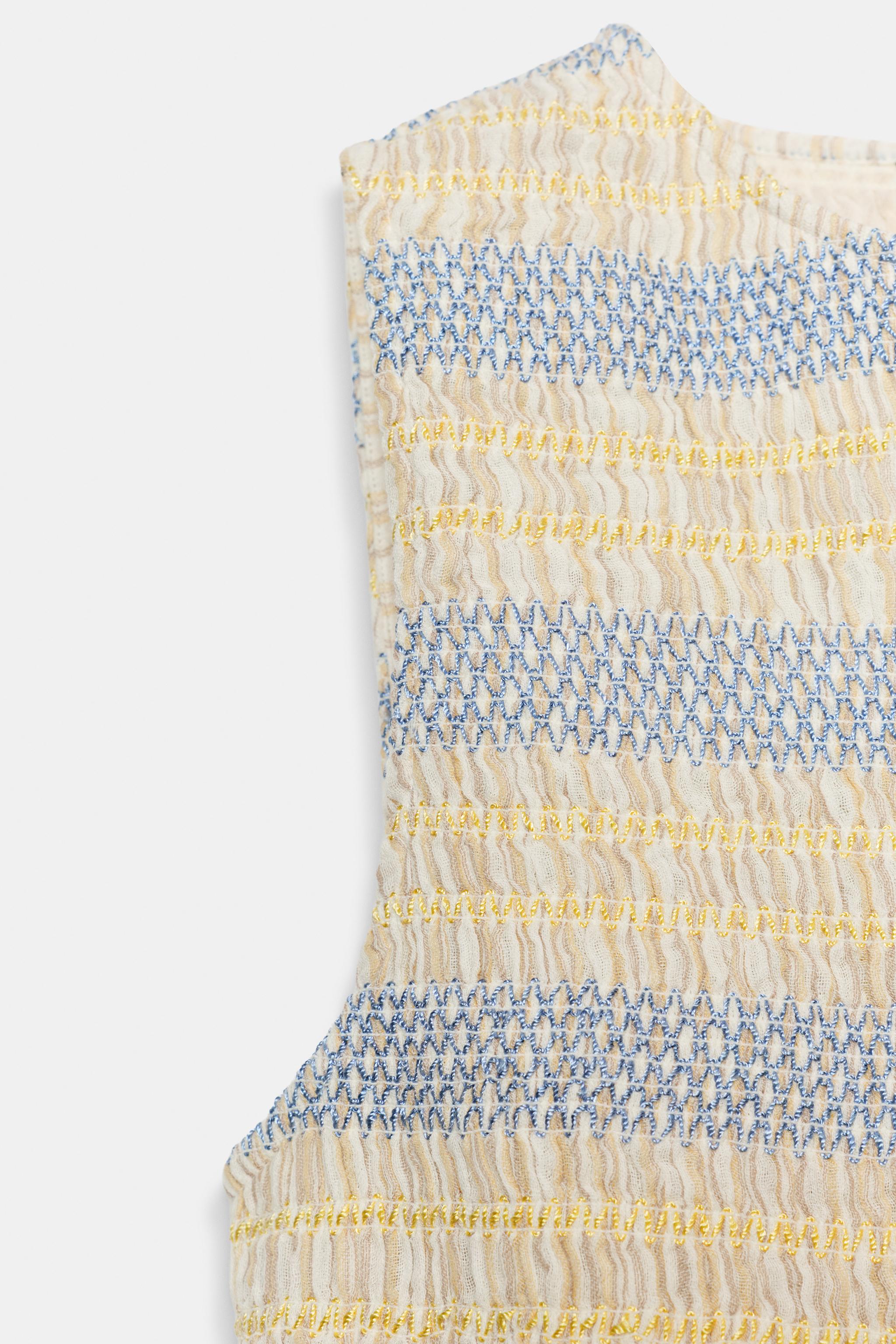 Женские рубашки Zara SMOCKED EMBROIDERED TOP — фото 9