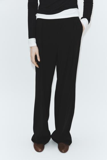 PANTALÓN FLUIDO PLIEGUES - Negro de Zara