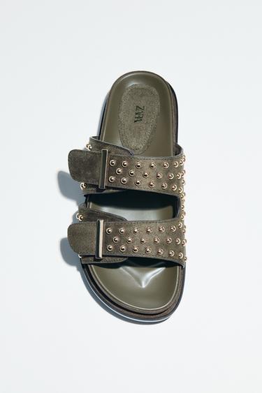 SANDALIA HEBILLAS TACHAS - Verde Caqui de Zara