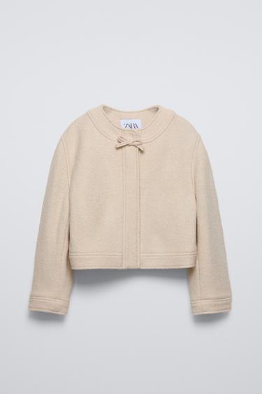 ЖАКЕТ ИЗ СМЕСОВОЙ ШЕРСТИ БУКЛЕ С БАНТОМ — ЭКРЮ от Zara — изображение 0