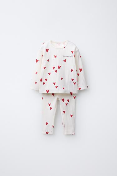 2-6 AÑOS/ PIJAMA CORAZONES - Crudo de Zara