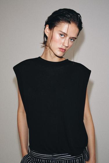 Zara FLUID SLEEVELESS SHOULDER PAD T-SHIRT - Black
