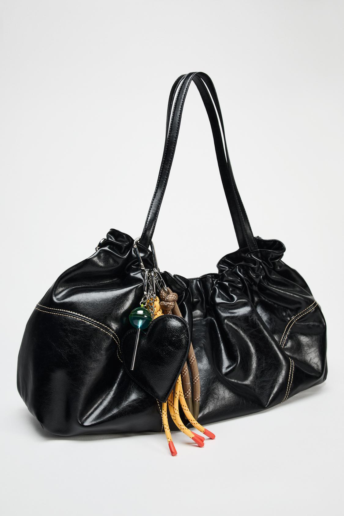 GATHERED TOTE BAG WITH CHARMS