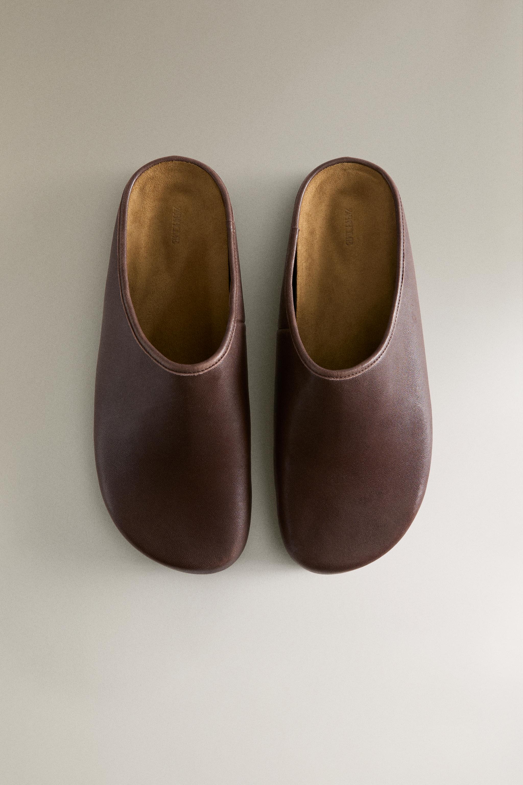 MINIMALIST LEATHER CLOGS