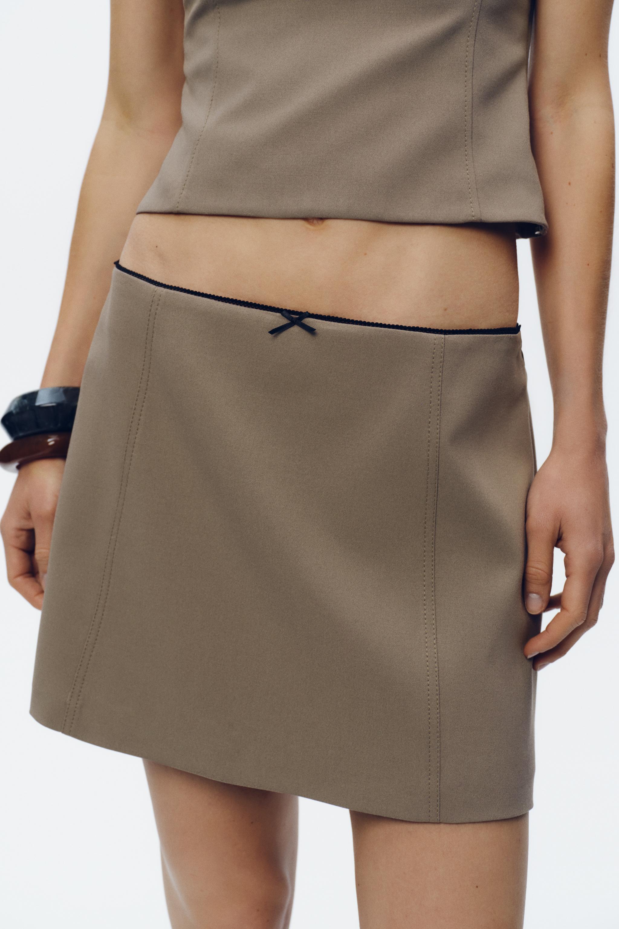 lace tape pleats mini skirt | Treat ürself