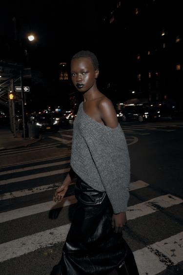 ASYMMETRIC TEXTURED KNIT JUMPER - Grey marl by Zara