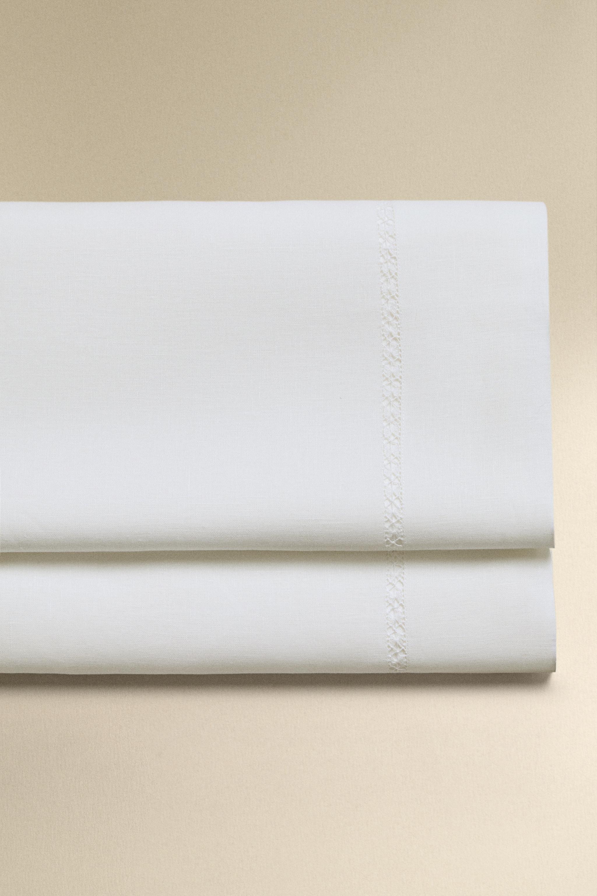 LINEN HEMSTITCHED FLAT SHEET