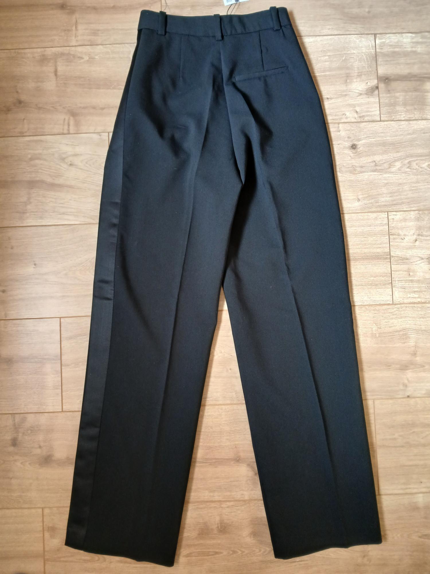 WIDE-LEG TROUSERS WITH SIDE STRIPES