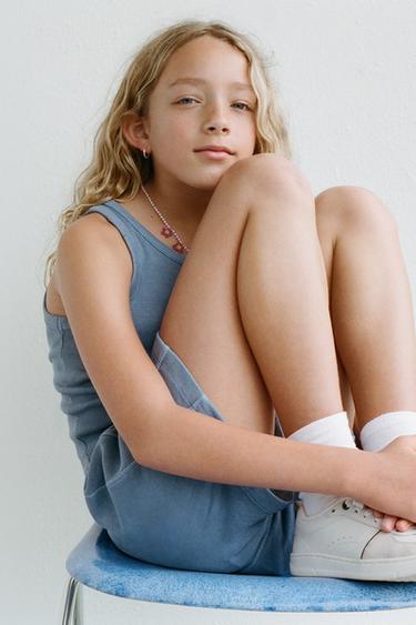 برمودا قطيفة بمظهر مغسول - أزرق فاتح الخاص بـ Zara