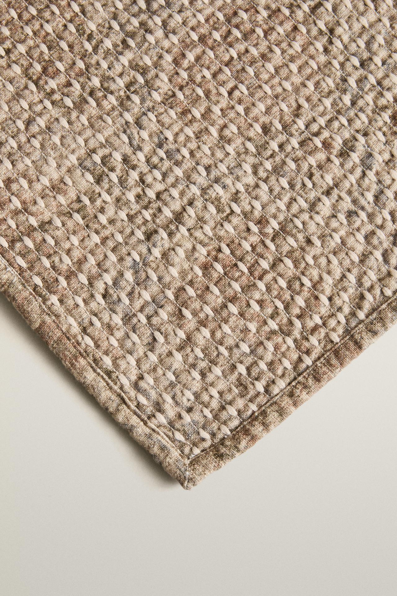 TEXTURED BLANKET — Light beige