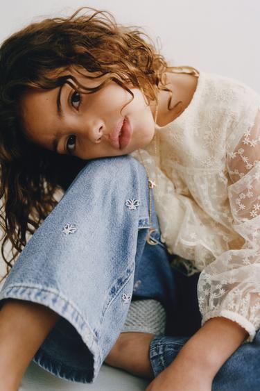 TULLE SHIRT WITH RUFFLES AND FLOWERS - Ecru by Zara