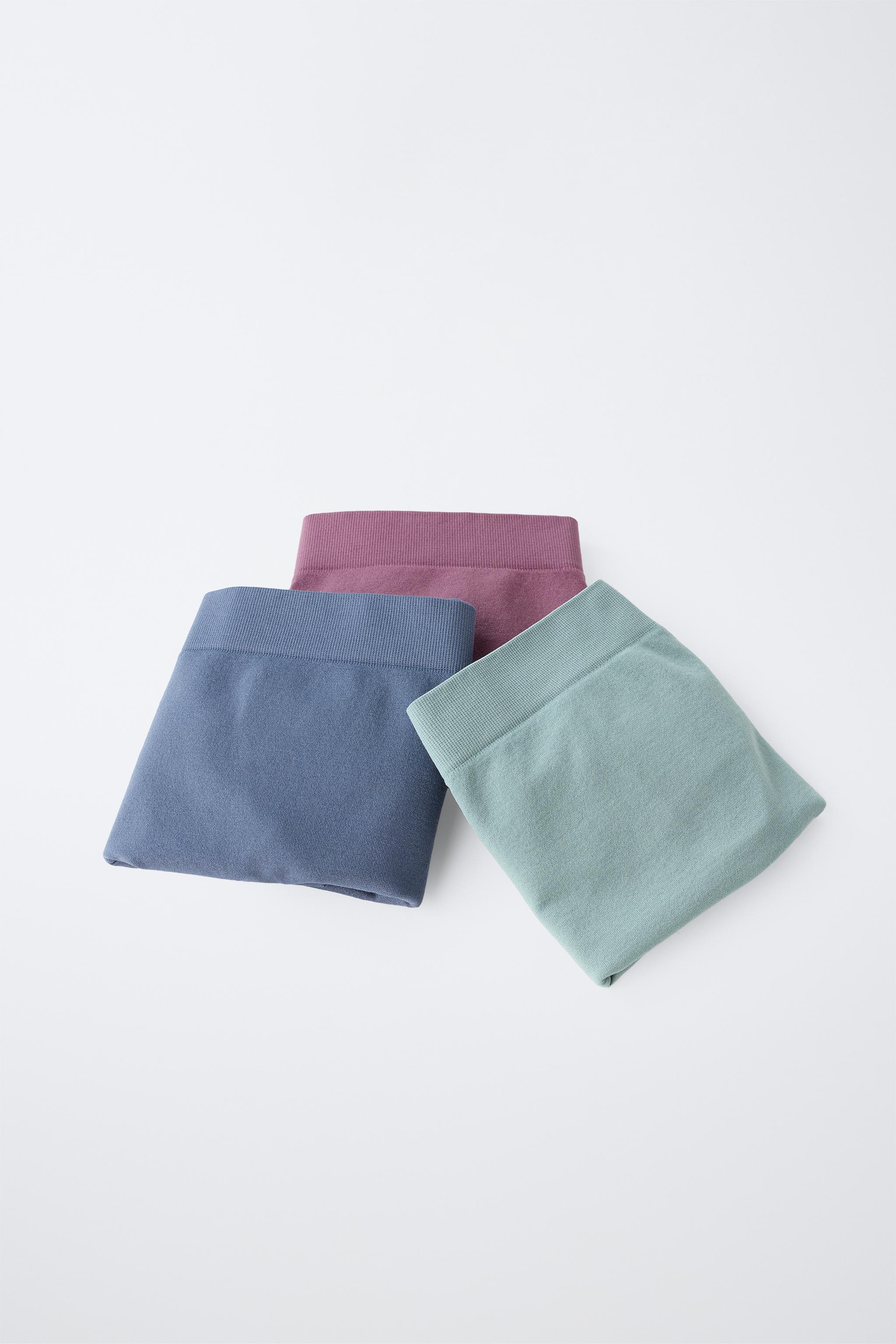 AGES 8-14 / THREE-PACK SEAMLESS BOYSHORTS