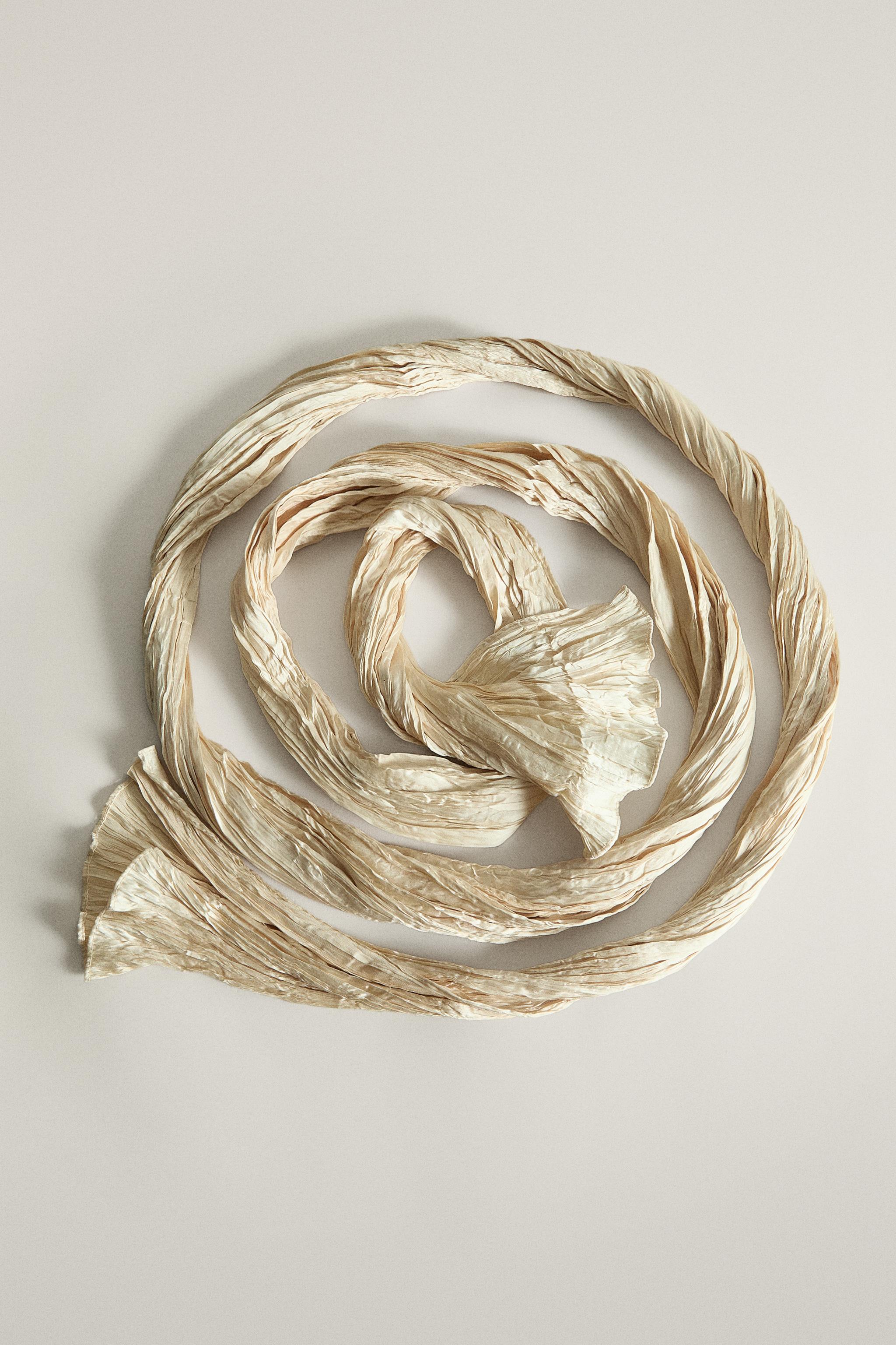 PLEATED CHRISTMAS GARLAND (250 CM)