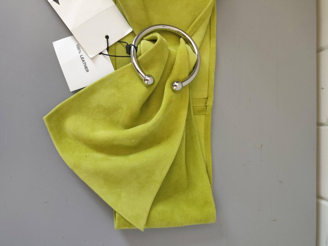 LEATHER BELT WITH PIERCING BUCKLE - Image 3