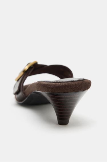 SANDALES EN CUIR À BOUCLE - Marron de Zara - Image 4